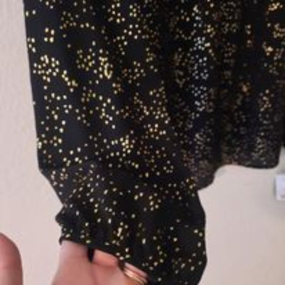 NWT Liz Claiborne Gold & Black Top  *BOGO* - Picture 7 of 7